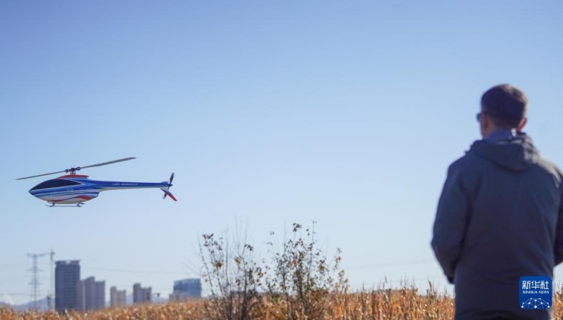 [Φωτορεπορτ?ζ] Προσκλητ?ριο Τουρνου? του Εθνικο? Διαγωνισμο? Μοντ?λων Αεροπορ?α? πραγματοποι?θηκε στην επαρχ?α Τζιλ?ν